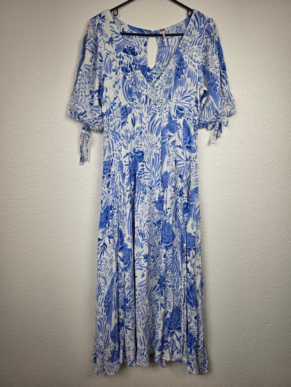 Free People Blue White Floral Midi Dress Size 6